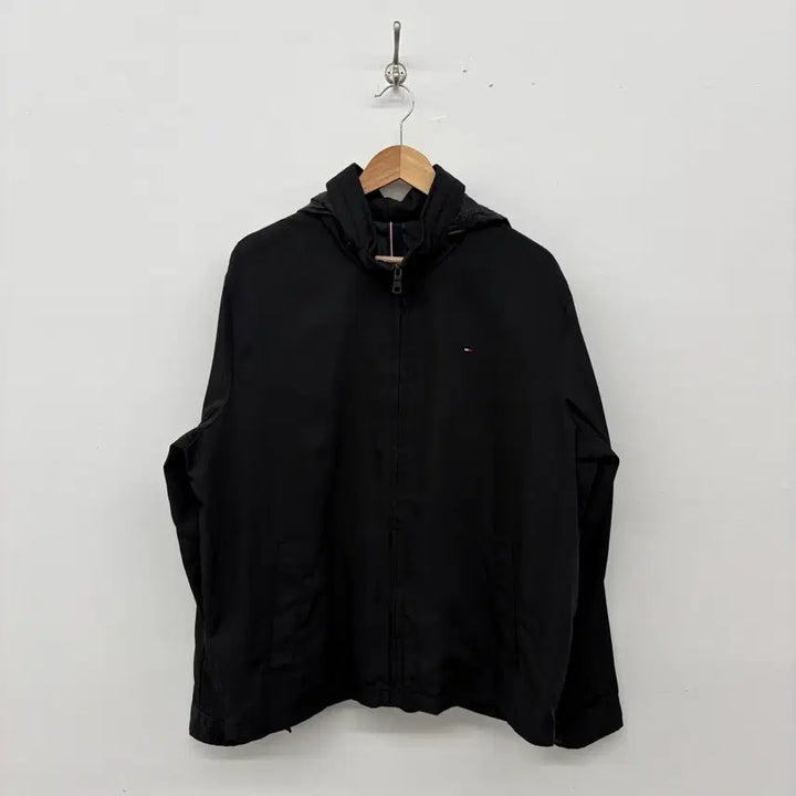 [BUNJANG] Tommy Hilfiger Black Hooded Windbreaker Jacket Men&