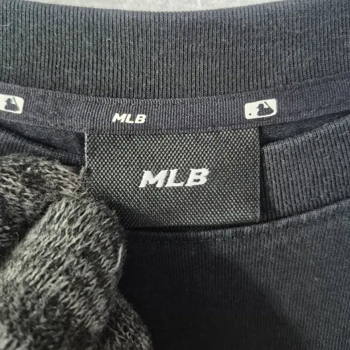 [BUNJANG] MLB New York Yankees Black Long Sleeve T-Shirt XL / XL MLB 뉴욕 양키스 검정색 긴팔 티셔츠