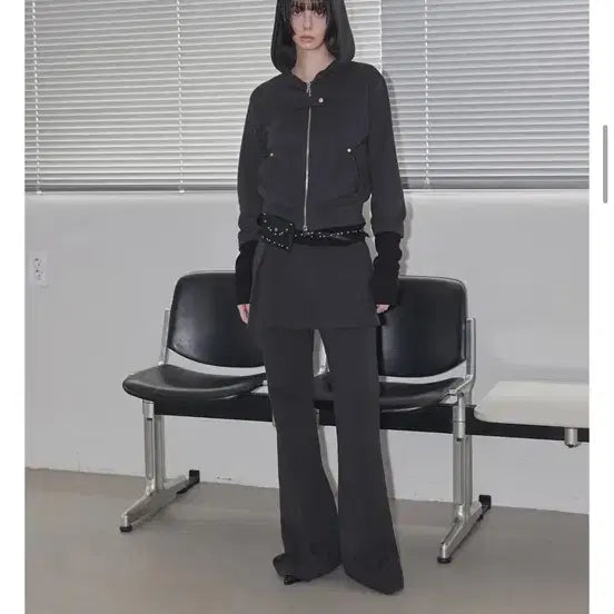 [BUNJANG] Rense Black Hooded Zip-Up &amp; Bootcut Skirt Pants / 렌세 블랙 후드집업 &amp; 부츠컷 스커트 팬트