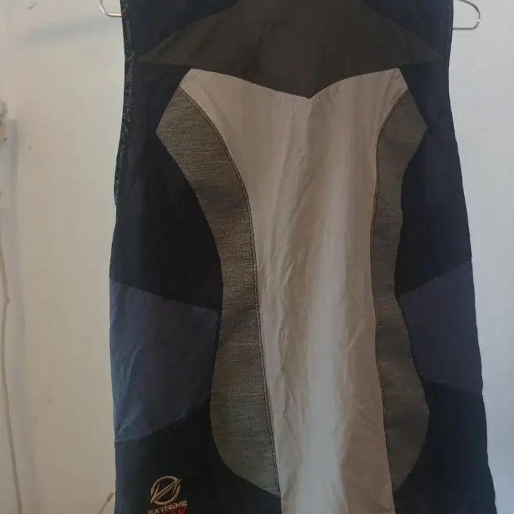 [BUNJANG] Black Yak Windbreaker Vest Size 95 / 블랙야크  바람막이 조끼 95