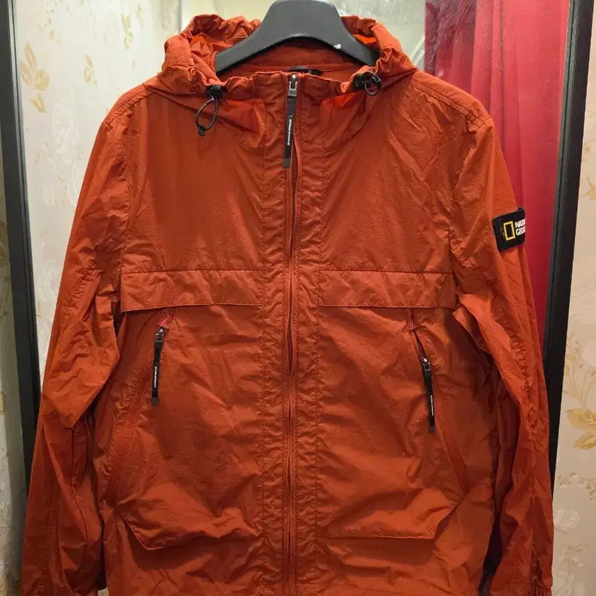 [BUNJANG] National Geographic Orange Windbreaker Hooded Jacket L / 7/54 내셔널지오그래픽 오렌지색 바람막이 후드 자켓 L