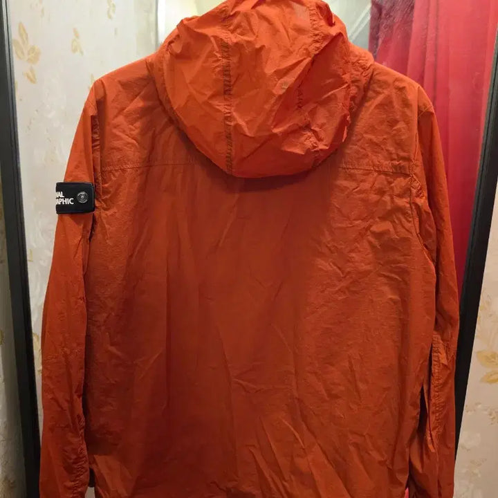 [BUNJANG] National Geographic Orange Windbreaker Hooded Jacket L / 7/54 내셔널지오그래픽 오렌지색 바람막이 후드 자켓 L