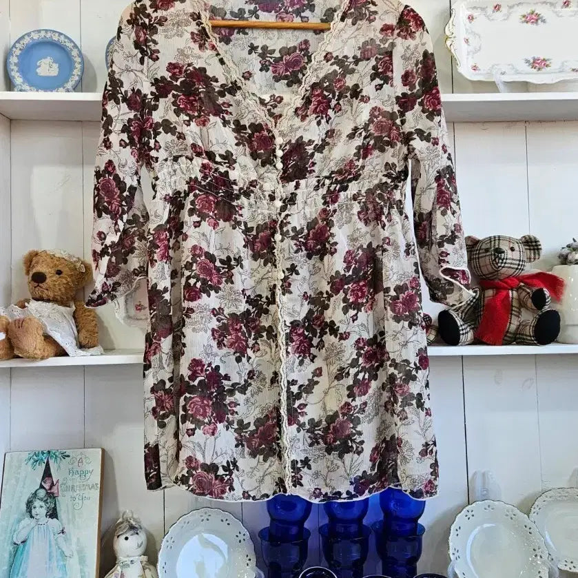 [BUNJANG] PIKABIA Antique Rose Floral Chiffon Long Blouse / 앤틱장미 플라워 쉬폰 롱블라우스