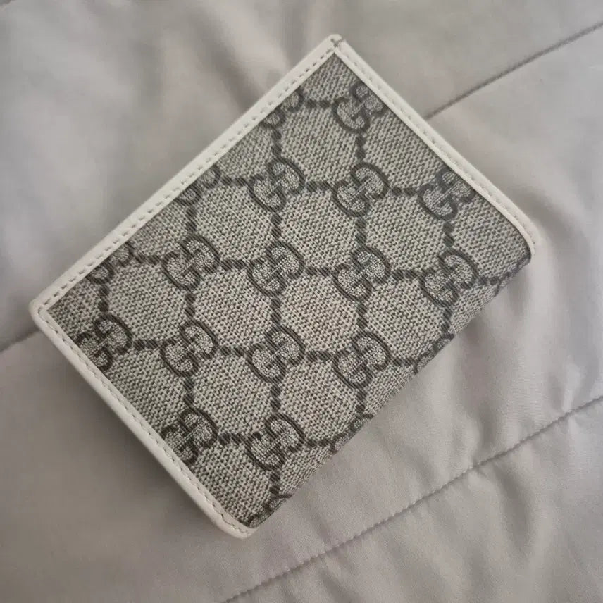 [BUNJANG] Gucci Horsebit Bifold Wallet Ivory / 구찌 홀스빗 반지갑