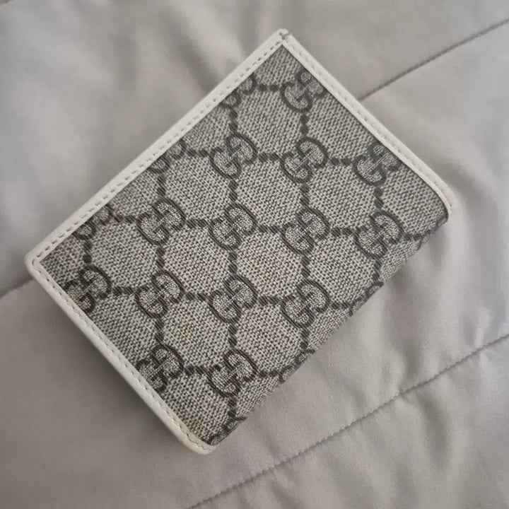 [BUNJANG] Gucci Horsebit Bifold Wallet Ivory / 구찌 홀스빗 반지갑