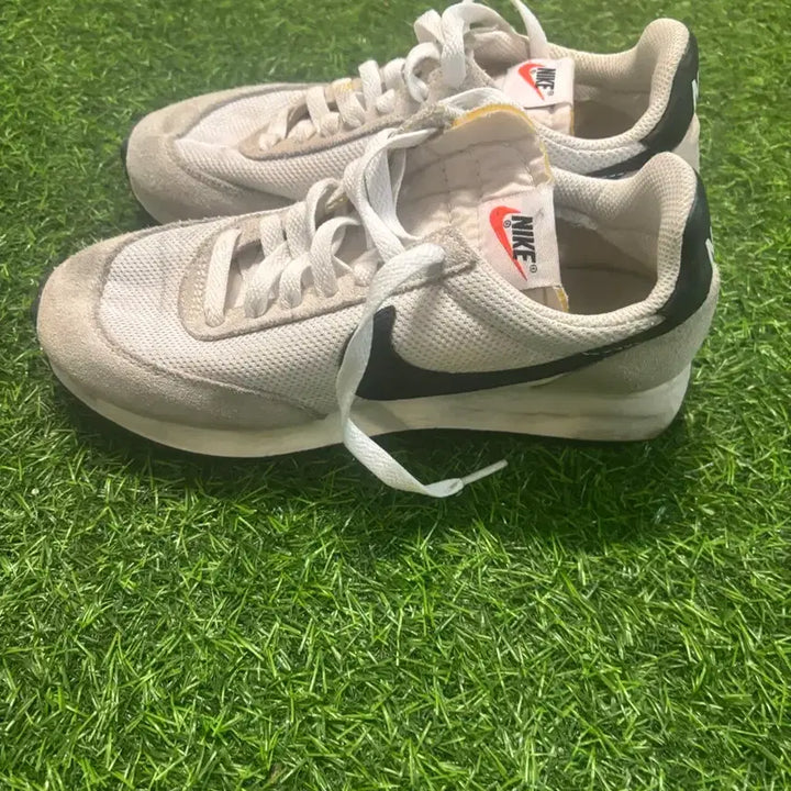 [BUNJANG] Nike Tailwind 79 White/Black (235mm) / 나이키 테일윈드79 235mm
