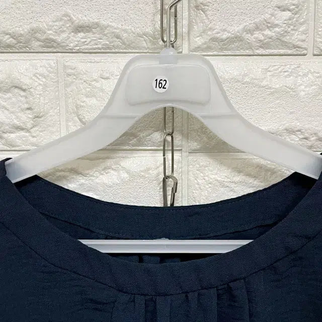 [BUNJANG] Punch Sleeve Short Sleeve Blouse / 0162) 펀칭 소매 반팔 블라우스