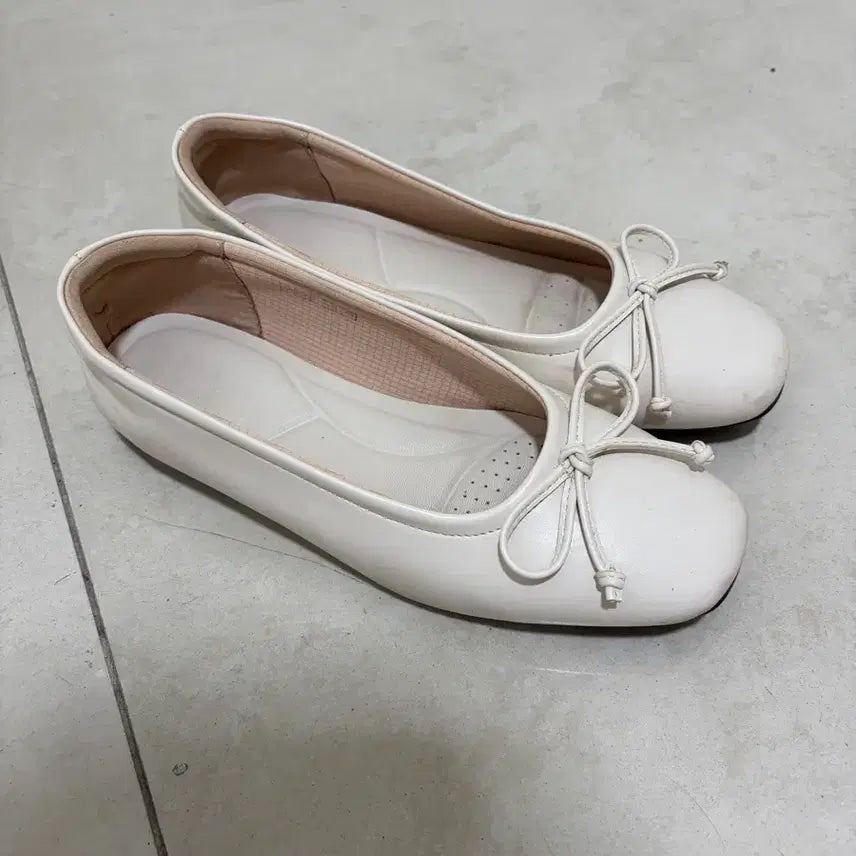 [BUNJANG] NaturalFlex Roan Ribbed Flat Shoes 1cm / 네츄럴플렉스 f21p012 로안드 리본 플랫슈즈 1cm 단화