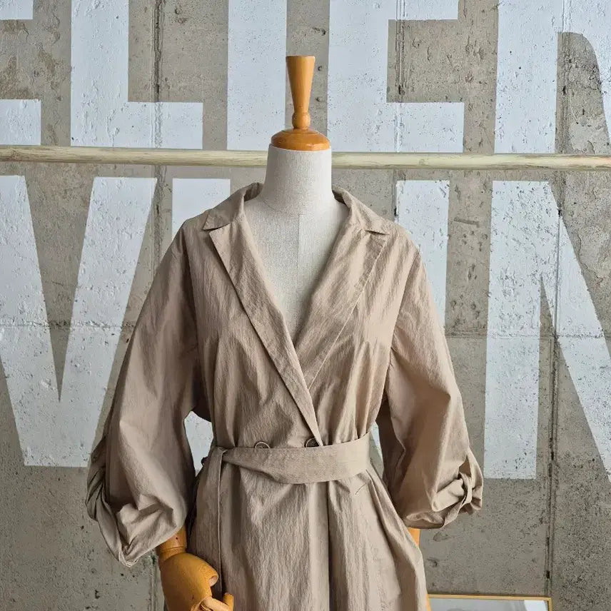[BUNJANG] Lightweight Single-Layer Summer Trench Coat / 얇은 홑겹 여름 트렌치 롱코트