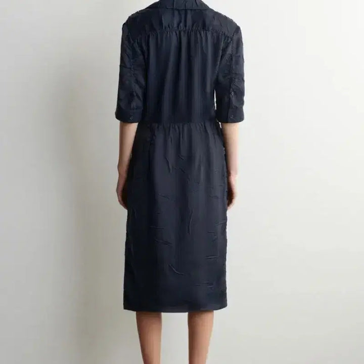 [BUNJANG] COS Gathered Crinkled Midi Skirt Navy Size 42 / Cos 개더드 크링클드 미디 스커트