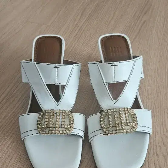 [BUNJANG] Lanvin Cubic Embellishment Sandals (240) / 랑방샌들240