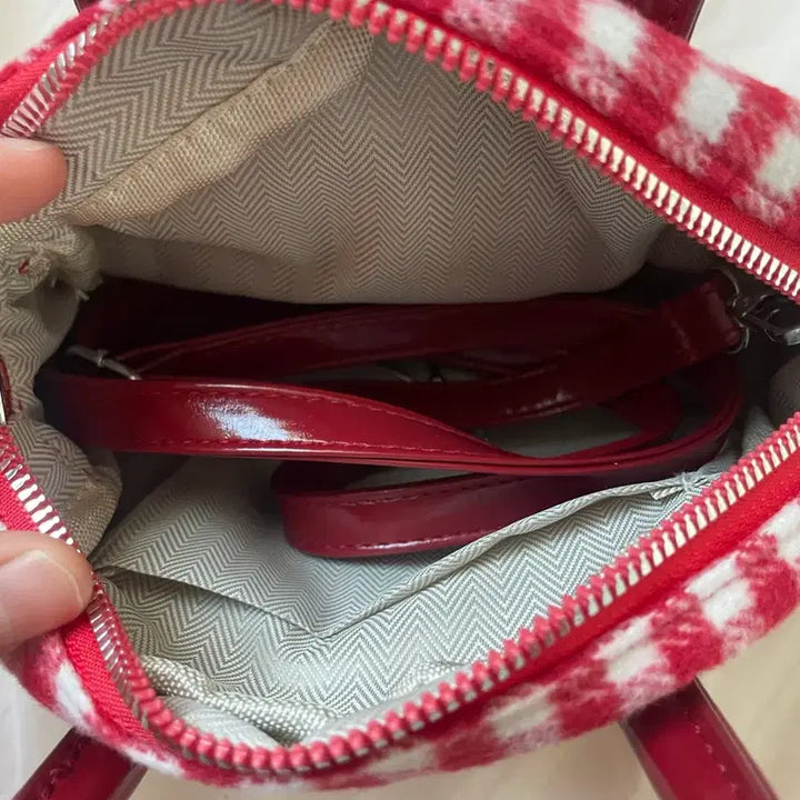 [BUNJANG] Hello Kitty Plaid Tote Bag / 헬로키티 체크무늬 토트백