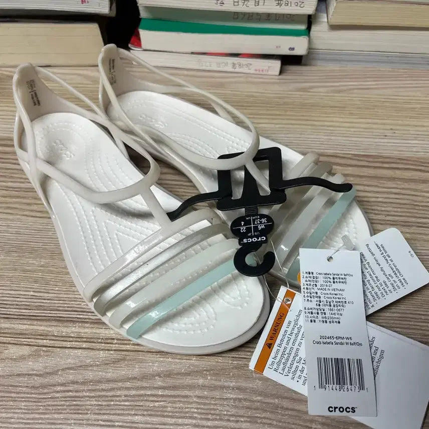 [BUNJANG] Crocs Isabella Sandals White W6 (230) / 크록스 이사벨라 샌들 W6 230 화이트 새상품