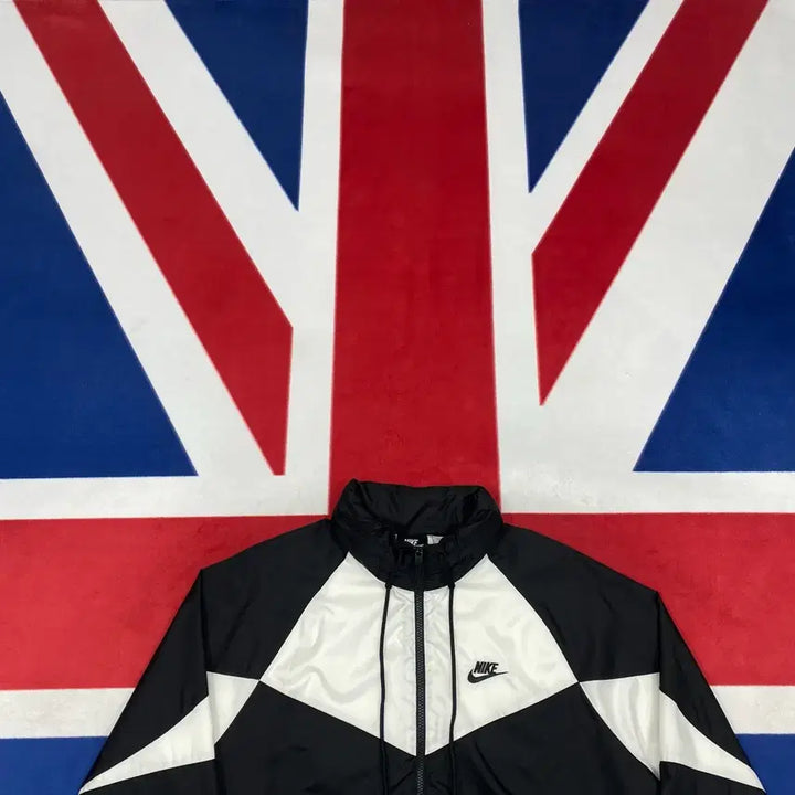 [BUNJANG] Nike Big Logo Windbreaker Jacket - Medium / 나이키 빅로고 바람막이 M