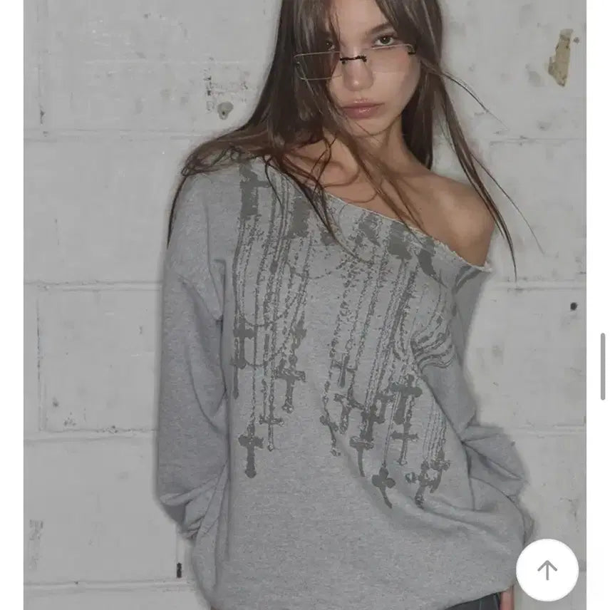 [BUNJANG] FANXY CLUB Necklace One Shoulder Sweatshirt (Melange) / [팬시클럽] 넥클리스 원숄더 스웻셔츠 (MELANGE) F25ZB037