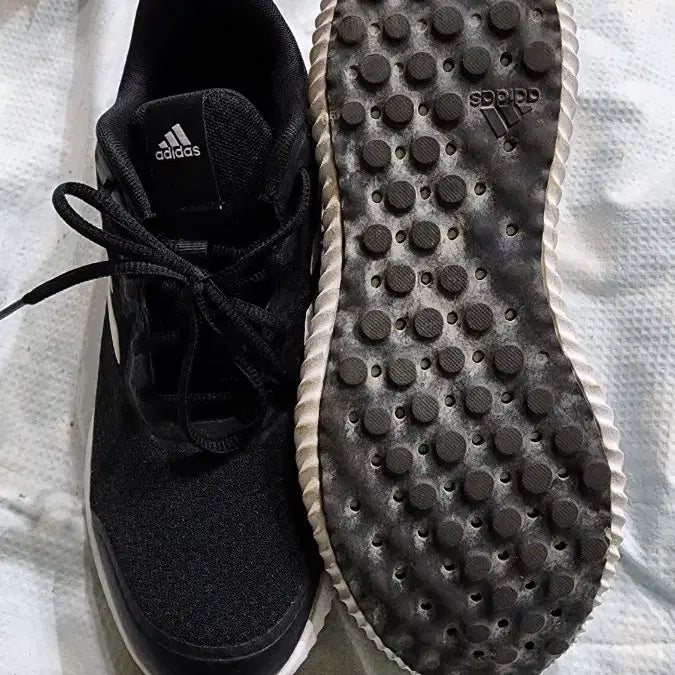 [BUNJANG] Adidas Running Shoes Size 260 / 아디다스 운동화 사이즈260 상태좋아요