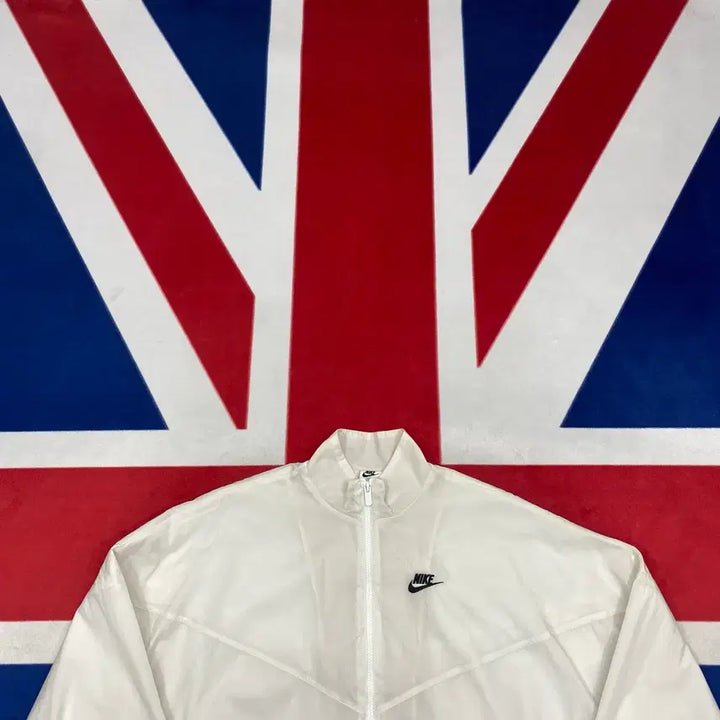 [BUNJANG] Nike Batwing Windbreaker Jacket (M) / 나이키 가오리핏 바람막이 M
