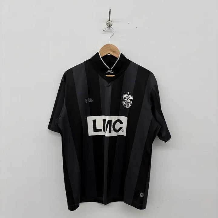 [BUNJANG] LMC Striped Football Jersey (Grey/Black) / LMC 검/회색 스트라이프 축구 유니폼 남성L