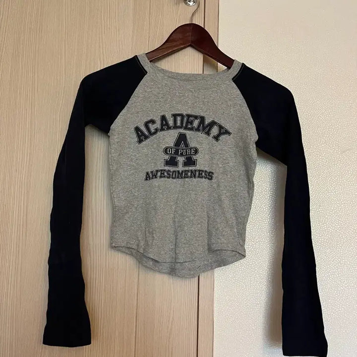 [BUNJANG] Academy 7/8 Sleeve T-Shirt - Gray/Navy / 아카데미 7부/긴팔 티셔츠 그레이/네이비
