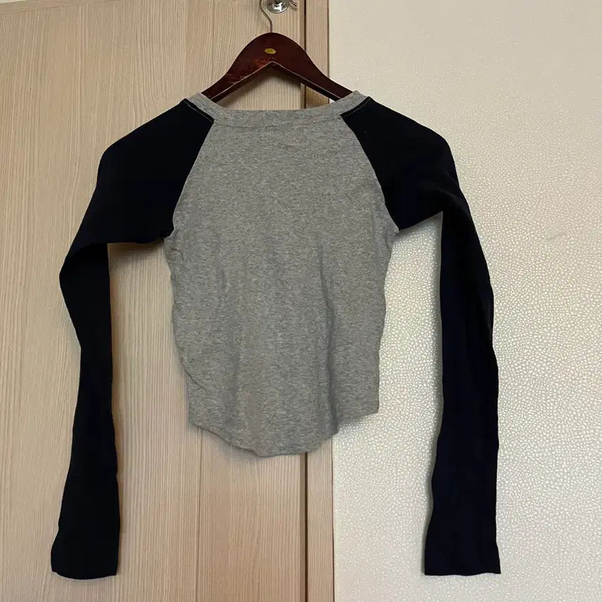[BUNJANG] Academy 7/8 Sleeve T-Shirt - Gray/Navy / 아카데미 7부/긴팔 티셔츠 그레이/네이비