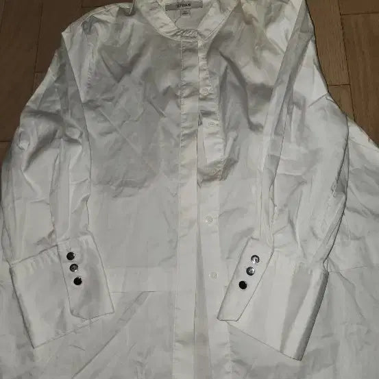 [BUNJANG] SYWANI White Shirt Size 88 / SYWANI 화이트 셔츠 88사이즈입니다