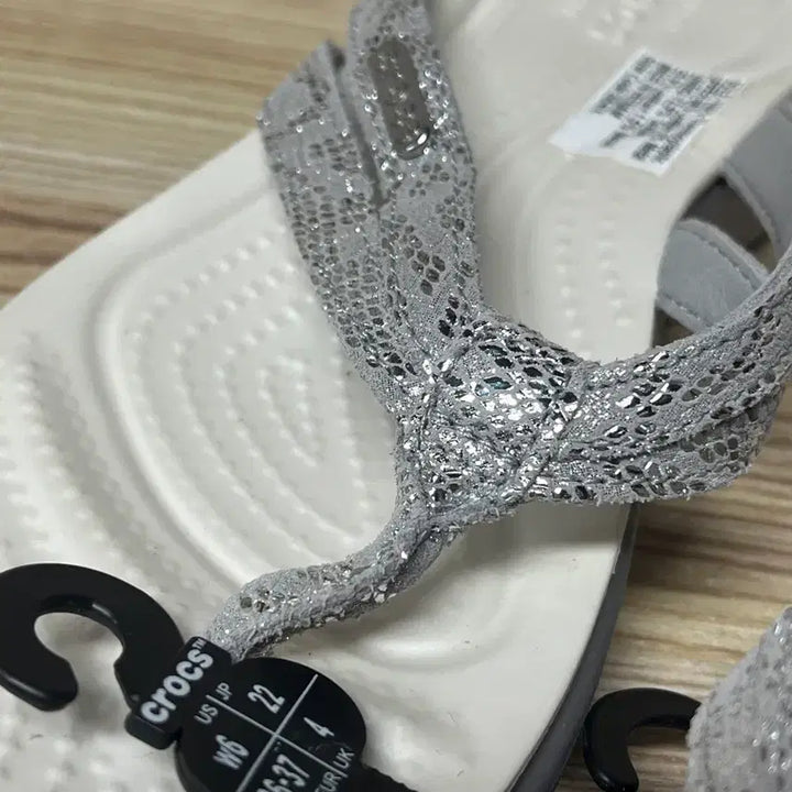 [BUNJANG] Crocs Sandals White Silver New / 크록스  샌들 화이트 실버 새상품