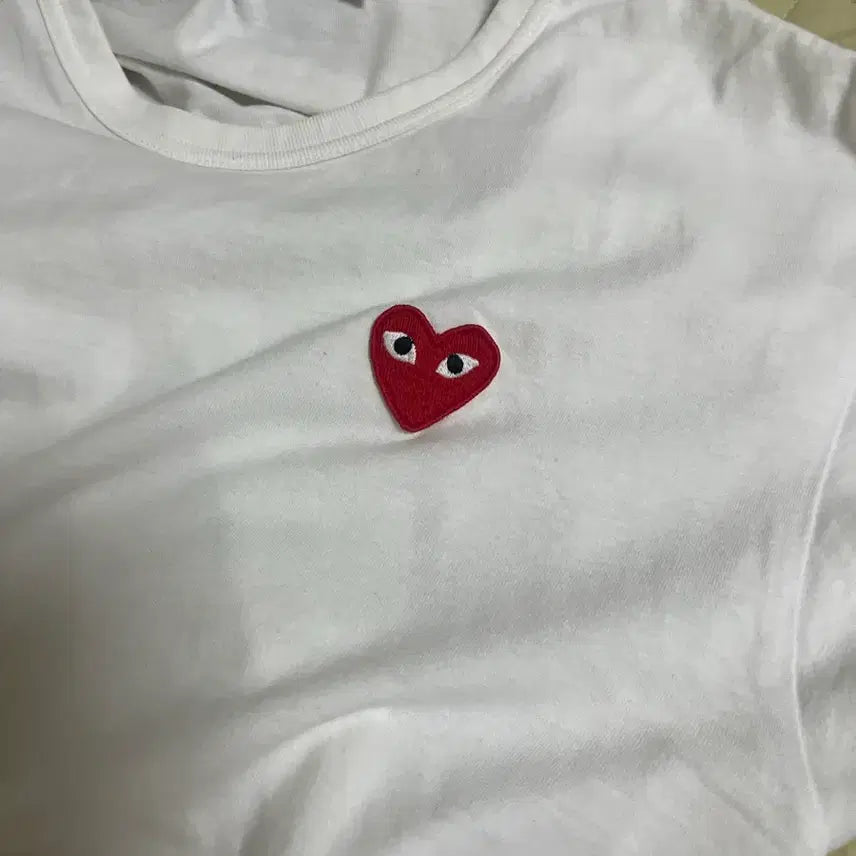 [BUNJANG] Comme des Garçons PLAY White Heart T-Shirt L / 꼼데가르송 플레이 흰색 하트 반팔 티셔츠L