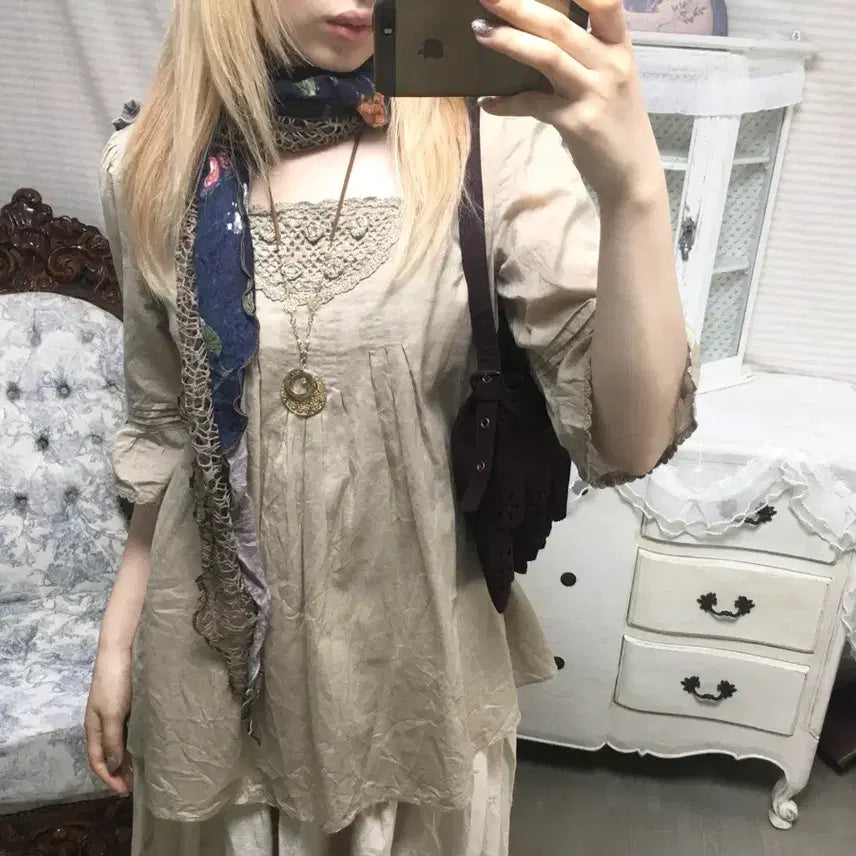 [BUNJANG] Japanese Vintage Brown Mori Pintuck Crochet Blouse / 일본빈티지 브라운 모리 핀턱 크로셰 블라우스