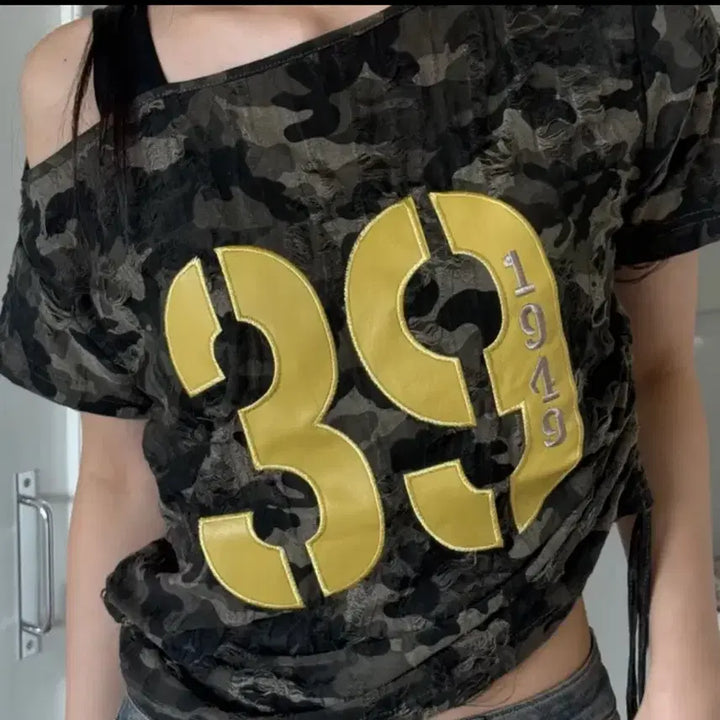 [BUNJANG] NUMBER MILITARY String One Shoulder Short Sleeve T-Shirt / 넘버 밀리터리 스트링 원숄더 데미지 반팔티