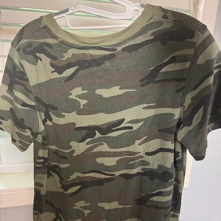 [BUNJANG] Aeae Camo Pattern Logo T-Shirt / Aeae 반팔티셔츠