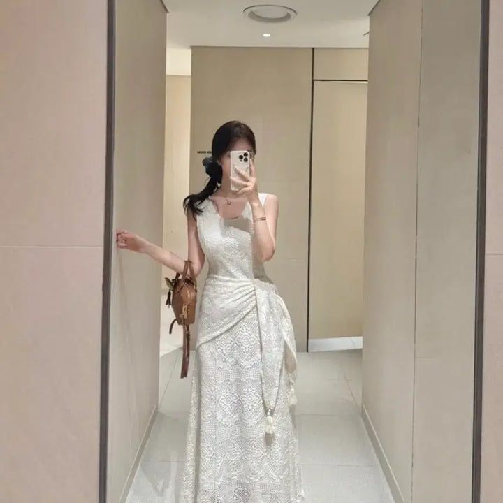 [BUNJANG] White Lace Hip Cover Shawl Set Sleeveless Top / (새상품)화이트 레이스 힙커버 숄세트 민소매 나시 유넥 자수 펀칭 랩 롱