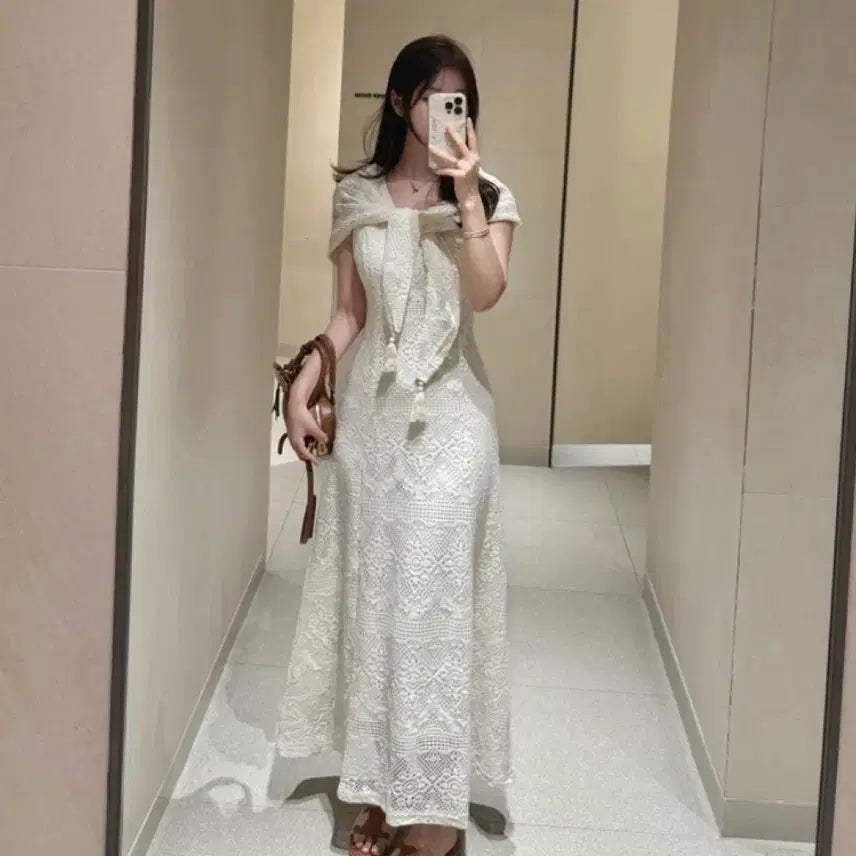 [BUNJANG] White Lace Hip Cover Shawl Set Sleeveless Top / (새상품)화이트 레이스 힙커버 숄세트 민소매 나시 유넥 자수 펀칭 랩 롱