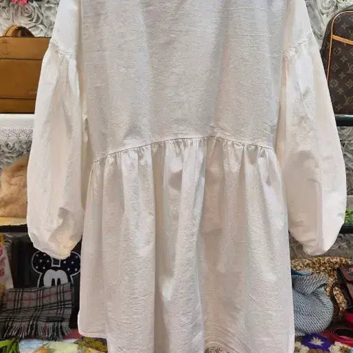 [BUNJANG] Deux Amour Cotton Blend Balloon Sleeve Blouse / Deux Amour 면 혼방 바스락 블라우스 (66 77)