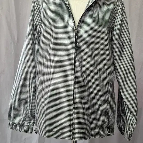 [BUNJANG] Renoma Sport Club Checked Windbreaker Jacket / 레노마 스포츠클럽 체크 바람막이 90