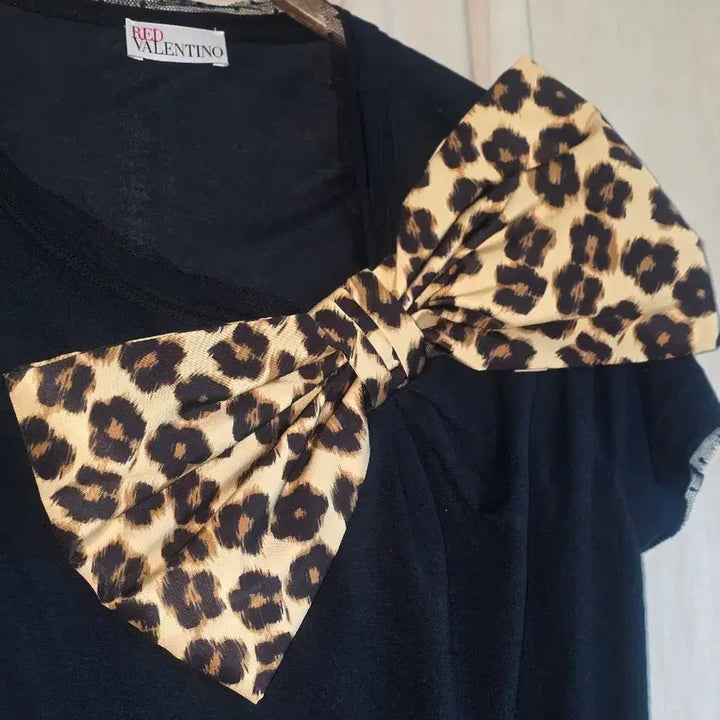 [BUNJANG] REDValentino Ribbon Short-Sleeve T-Shirt Black Modal / 레드 발렌티노 리본 반팔 티셔츠