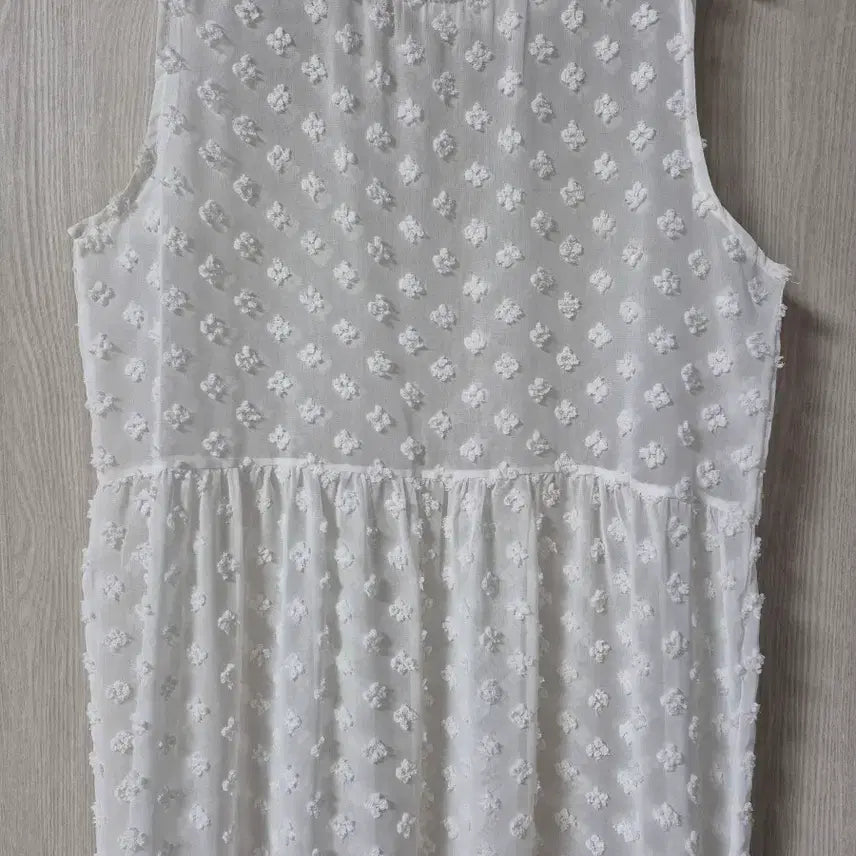 [BUNJANG] Embossed Flower Lace See-Through Layered Dress / 엠보플라워 레이스 시스루 레이어드 원피스(미착용)