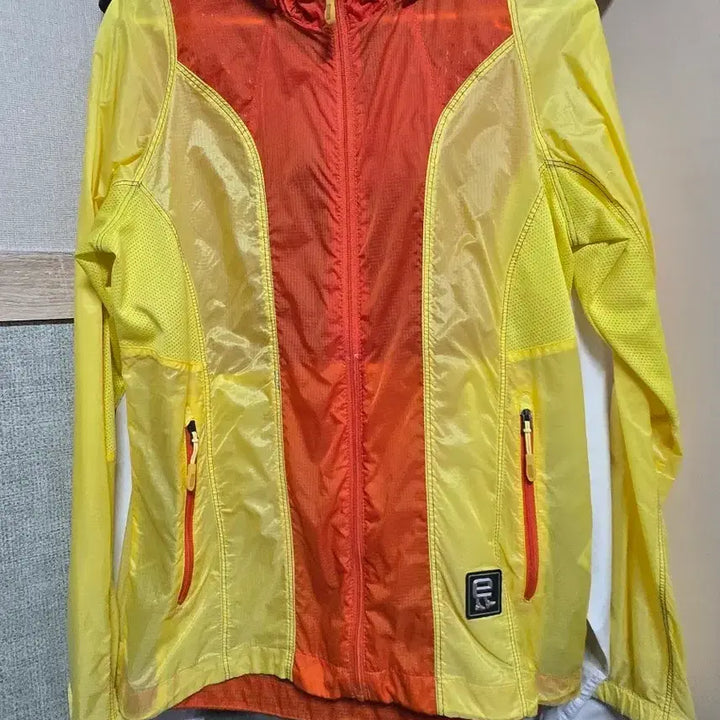 [BUNJANG] RCB Windbreaker Yellow/Orange Size 95 / RCB 바람막이 95사이즈 옐로우/오렌지