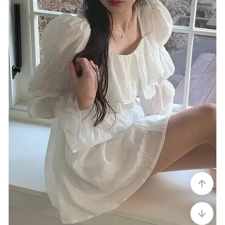[BUNJANG] Frill Mini Dress - Ivory Chiffon / [여친룩] 설렘가득 여리핏 쉬폰 아이보리 프릴 미니 원피스