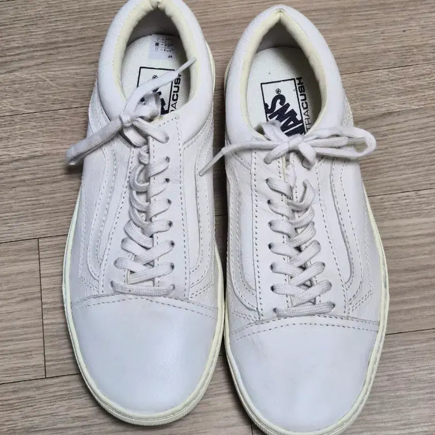 [BUNJANG] Vans Old Skool White Leather Sneakers Size 265 / 반스 올드스쿨 화이트 레더 운동화265