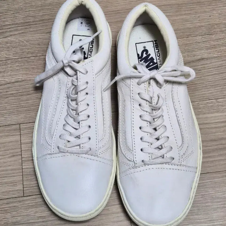 [BUNJANG] Vans Old Skool White Leather Sneakers Size 265 / 반스 올드스쿨 화이트 레더 운동화265