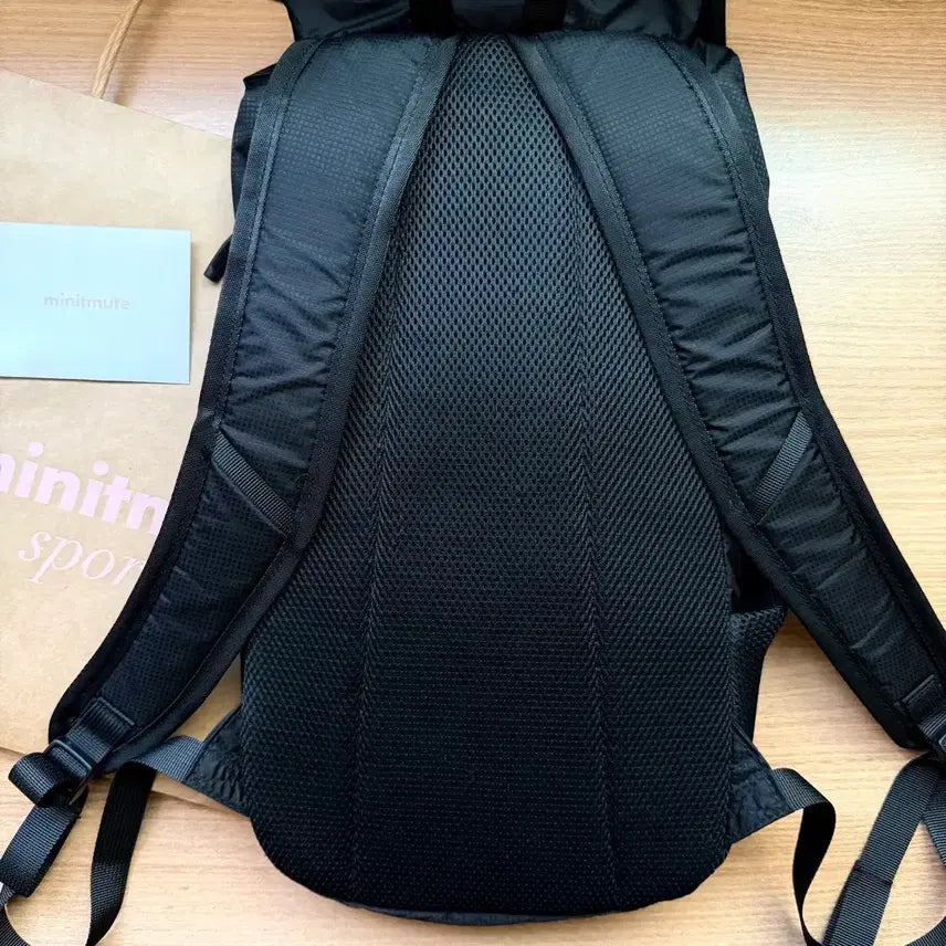 [BUNJANG] Minitmute Sporty Backpack Black / 미닛뮤트 스포티 백팩 블랙 (원가 147,000원)