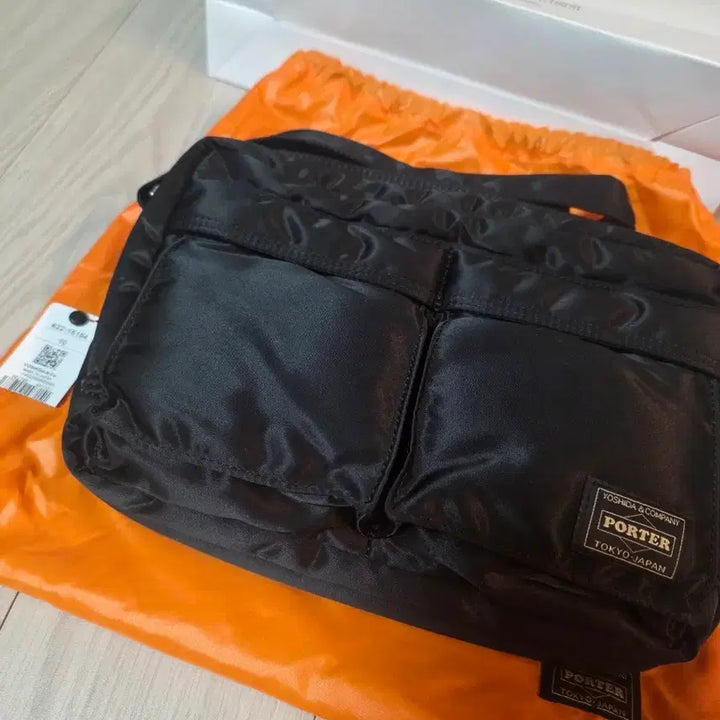 [BUNJANG] Yoshida Porter All New Tanker Sling Bag Black M Size / 요시다 포터 올 뉴 탱커 슬링백 블랙 M사이즈 새상품