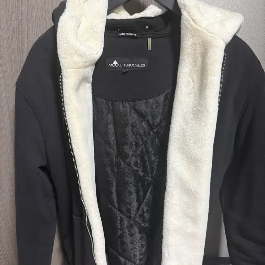 [BUNJANG] Moose Knuckles Bernie Sweater Black M / 무스너클 버니스웨터 m 판매합니다(상태 좋음)