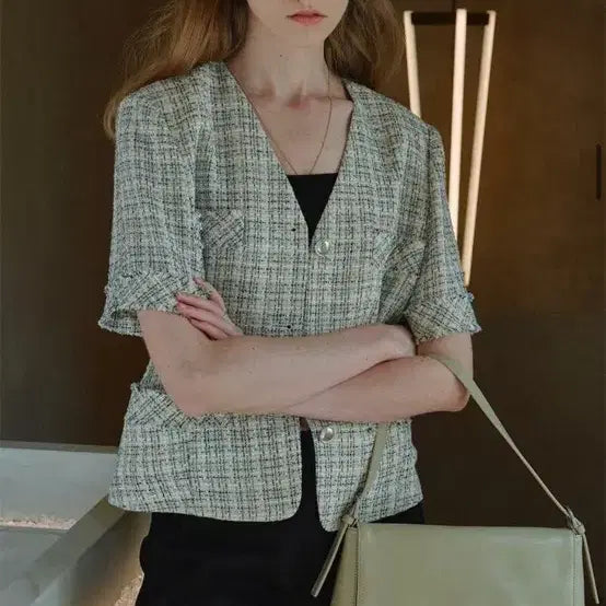 [BUNJANG] LEBEUR Tweed Half Sleeve Cropped Jacket / 루에브르 하프 슬리브 트위드 크롭 자켓 택포 4.5만원