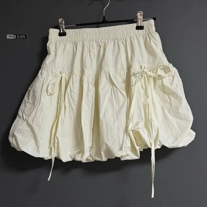 [BUNJANG] White Balloon Mini Skirt / 화이트 벌룬 미니 스커트