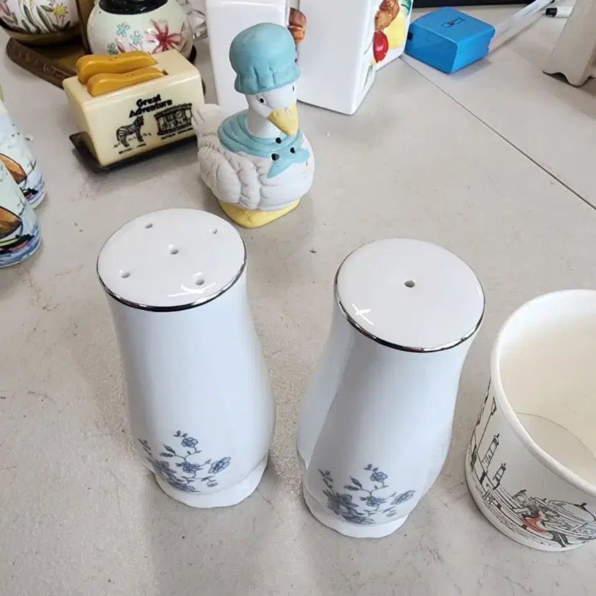 [BUNJANG] Vintage Ceramic Spice Jar Set / 미국서온 도자기 양념통 