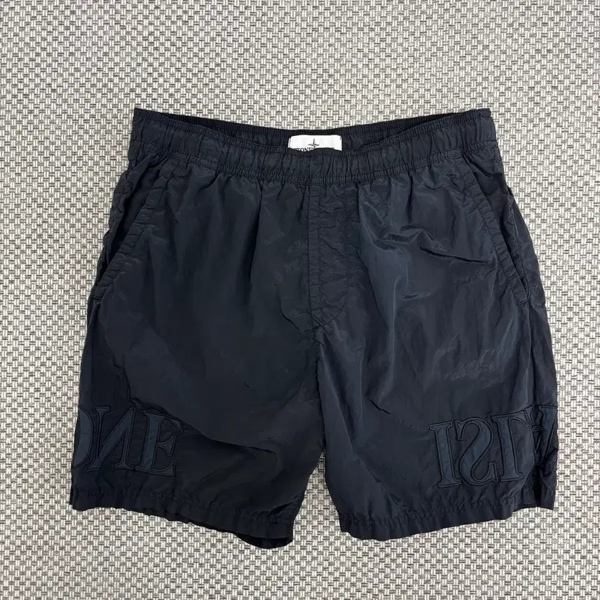 [BUNJANG] Stone Island Patch Embroidered Shorts / [M]스톤아일랜드 와펜패치 자수 반바지