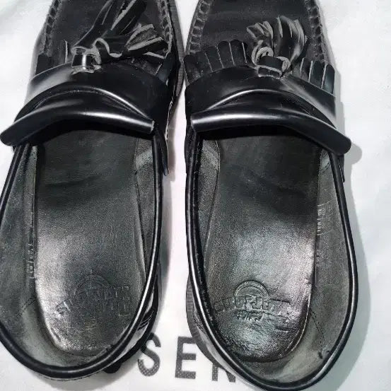 [BUNJANG] Dr. Martens Black Tassel Loafers Size 245 / 닥터마틴 블랙 태슬 로퍼 245사이즈입니다