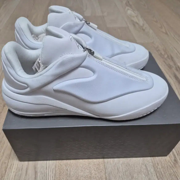 [BUNJANG] Shy 001 Basketball Shoes / 샤이001 270