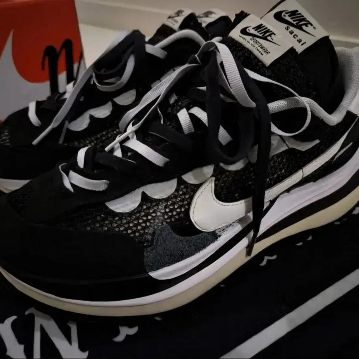 [BUNJANG] Nike Sacai Vaporwaffle Black White / 나이키 사카이 베이퍼와플 블랙화이트 275mm 판매합니다